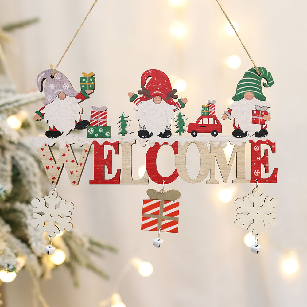 Wooden Christmas Hanging Penda - Home Bargains 评论和价格